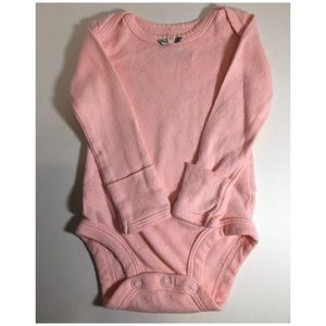 3/$20 💞Carter’s NB Long-sleeved Onesie